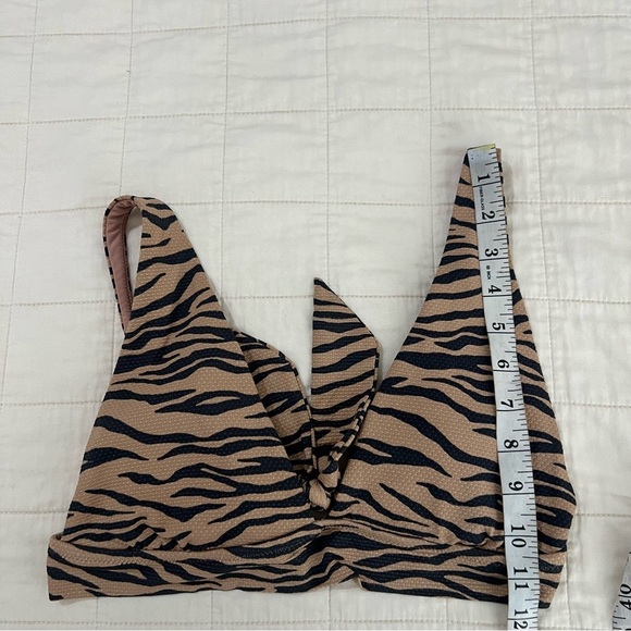 AE Aerie Triangle Animal Print Tiger Bikini Top Size M - Picture 6 of 8